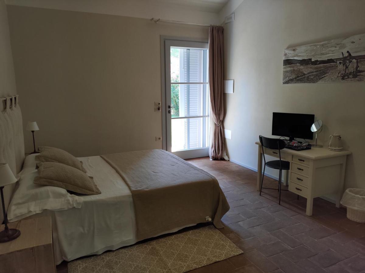 Agriturismo Poderedodici Orbetello Eksteriør bilde