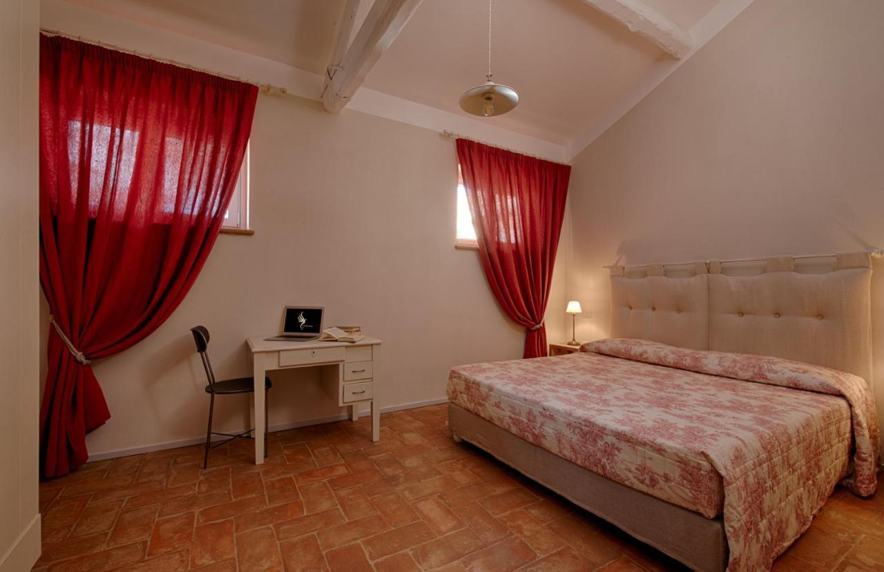 Agriturismo Poderedodici Orbetello Eksteriør bilde