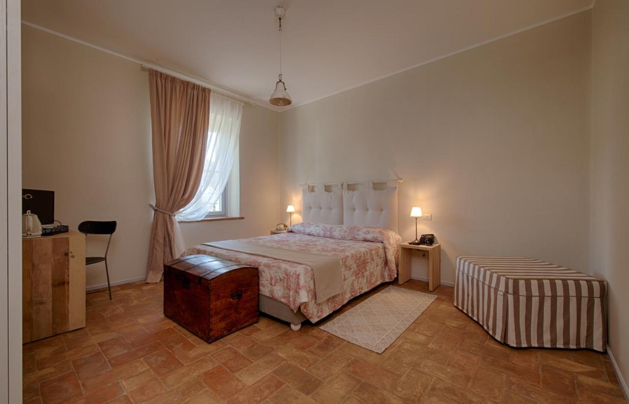 Agriturismo Poderedodici Orbetello Eksteriør bilde