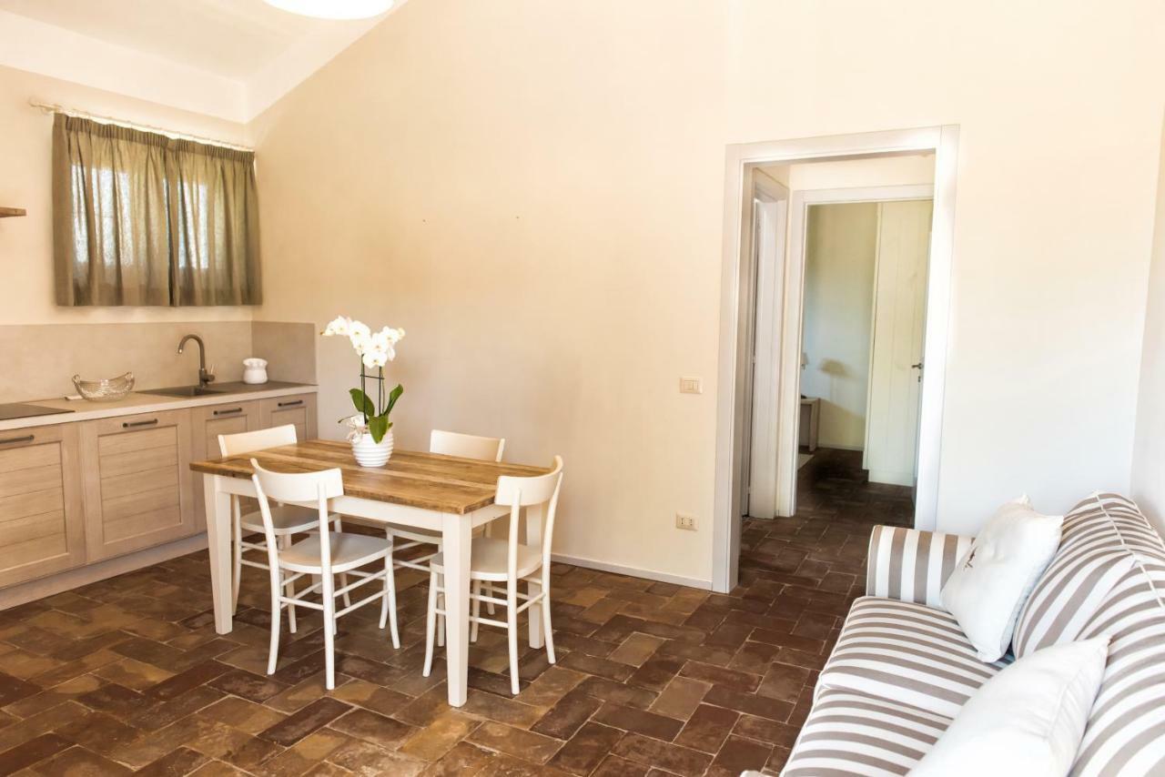 Agriturismo Poderedodici Orbetello Eksteriør bilde